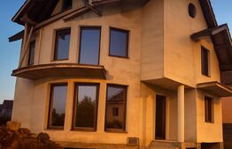 Casă de vanzare, cu 6 camere, 163 mp, zona Cetate