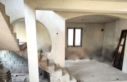 Casă de vanzare, cu 6 camere, 163 mp, zona Cetate