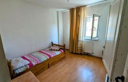 Apartament de vanzare, 3 camere, 65 mp, decomandat, etaj 3, zona Industriala