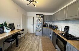 Casă înșiruită cu 4 camere, 3 băi, zona Dealul Furcilor