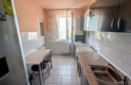 Apartament, 2 camere, decomandat, et. intermediar.