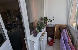 Apartament, 2 camere, decomandat, et. intermediar.