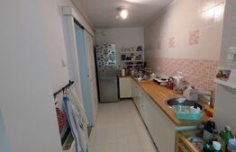 Apartament cu 3 camere, etajul 1, zona cetate