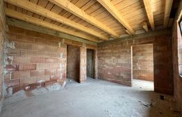 Casă nouă cu design modern, 4 camere cu potențial imens de personalizare