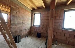 Casă nouă cu design modern, 4 camere cu potențial imens de personalizare