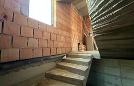 Casă nouă cu design modern, 4 camere cu potențial imens de personalizare