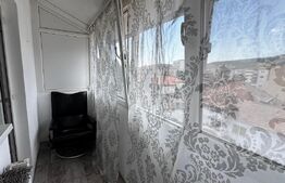 Apartament de vanzare, cu 2 camere, zona Cetate - Piata