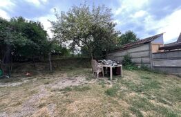 Locuință modestă, teren spectaculos – 400 mp cu vedere la munte