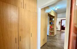 Apartament de vanzare, cu 4 camere, mobilat, 2 băi, parcare proprie, zona Cetate