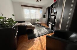 Apartament spațios cu 3 camere decomandate