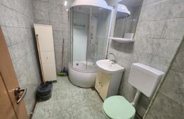 Apartament cu doua camere, decomandat, 59 mp utili, zona Carolina Mall