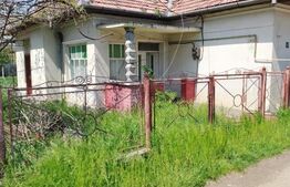 Casa 2 camere,teren 720 mp,comuna Unirea