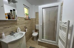 Casă de lemn autentică, 4 camere + încălzire cu șemineu și centrală pe lemne