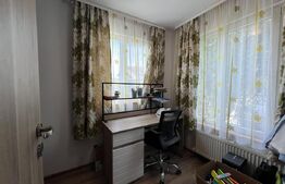 Casă de lemn autentică, 4 camere + încălzire cu șemineu și centrală pe lemne