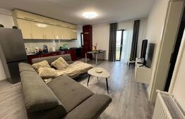 Apartament cu 2 camere– amenajat cu stil și pat baldachin în dormitor
