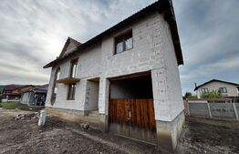 Casă la roșu YTong, de vanzare, cu 4 camere si garaj, zona Micesti