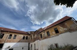 Hotel cu 44 camere, renovabil, poziționat ultracentral – oportunitate