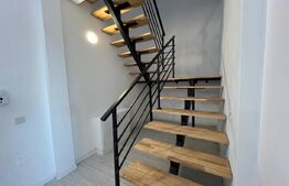 Apartament modern cu scară interioară, 3 camere, 2 băi, dressing