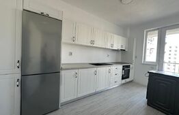 Apartament modern cu scară interioară, 3 camere, 2 băi, dressing