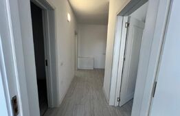Apartament de închiriat cu scară interioară, 3 camere, 2 băi - Alba Iulia