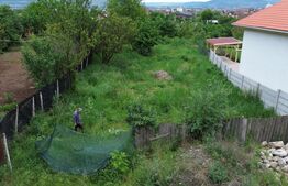 Teren intravilan, 500 mp,cu fundatie si autorizatie, zona Valea Popii