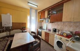 Apartament de vânzare cu 3 camere 66 mp, 2 balcoane – zona Dallas, Aiud