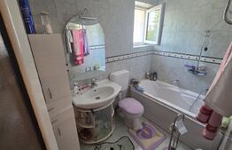 Casa tip duplex cu 3 camere,100 mp utili,Centru
