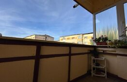 Apartament de vânzare cu 2 camere, etaj intermediar - zona Tolstoi