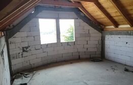 Casă la roșu 182 mp utili – 4 dormitoare + teren 438 mp, zona Orizont
