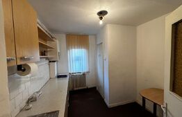 Apartament decomandat, 2 camere, zona Cetate