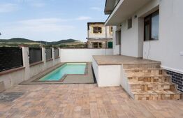 Casa de vanzare 4 camere, 160 mp, zona Micesti