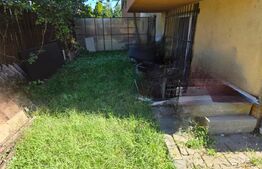 Apartament cu 3 camere,decomandat, 102 mp utili,curte 100 mp, zona Cetate