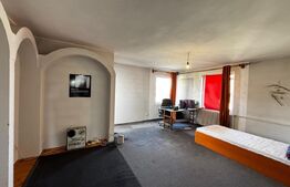 Proprietate RARĂ ultracentrală – casă spațioasă cu 8 camere + spațiu comercial