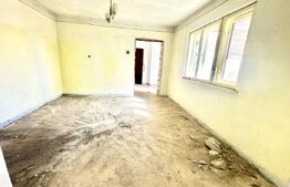 Casa de vanzare, 5 camere, teren 672 mp, Cugir