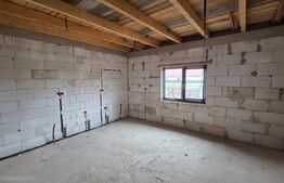 Casă pe un singur nivel, 600 mp teren, deschidere la 2 străzi – Partoș