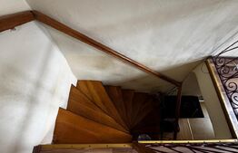 Apartament 3 camere cu curte, în centru Blaj