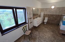 Casă de vânzare, 271 mp, zona Oiejdea