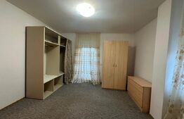 Apartament de vânzare cu scară interioară, decomandat 83,66 mp, garaj- Tolstoi 