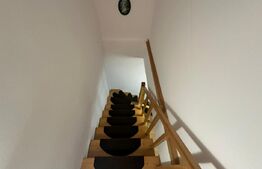 Apartament de vânzare cu scară interioară, decomandat 83,66 mp, garaj- Tolstoi 