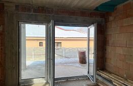 Casă 4 camere, 110 mp, zona Cetate