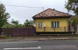 Casa individuala cu 2 camere, 740 mp teren, B dul Revolutiei