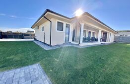 Casă superbă, pe un singur nivel, 284 mp, mobilată lux 