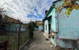 Casă săsească, 3 camere, 700 mp teren, Sebeș