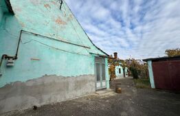 Casă săsească, 3 camere, 700 mp teren, Sebeș