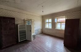 Casă săsească, 3 camere, 700 mp teren, Sebeș