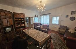 Casa cu 4 camere, 140 mp, Central,  Blaj