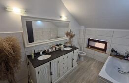 Casă Individuală Modernă cu Panouri Solare, Intrare Separată și Curte Spațioasă