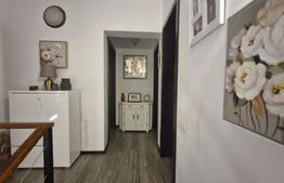 Casă Individuală Modernă cu Panouri Solare, Intrare Separată și Curte Spațioasă