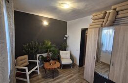 Casă Individuală Modernă cu Panouri Solare, Intrare Separată și Curte Spațioasă