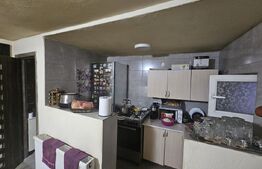 Casă cu 3 camere și grădină, aproape de centrul orașului Câmpeni